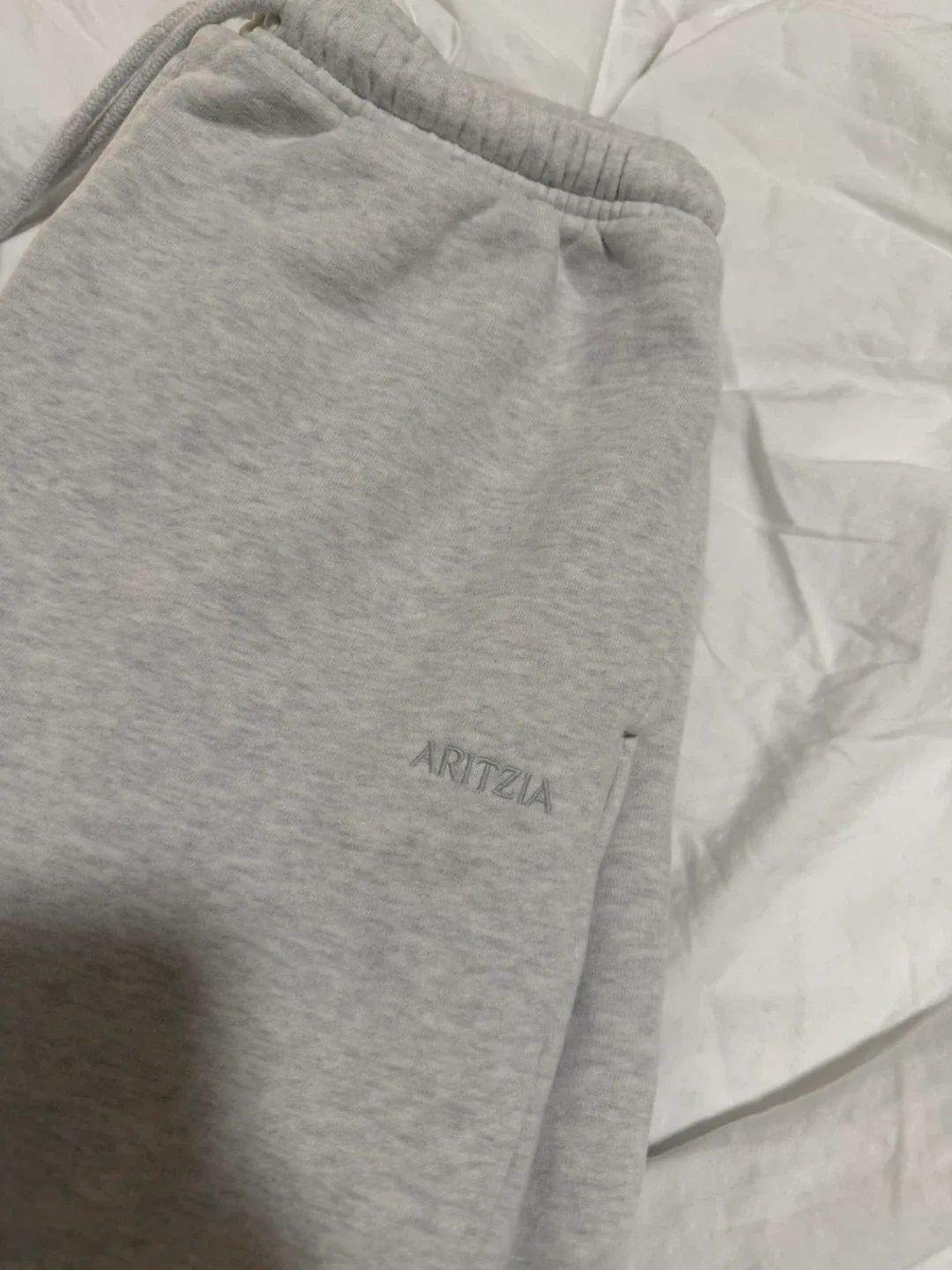 Aritzia Grey flutter Sweatpants