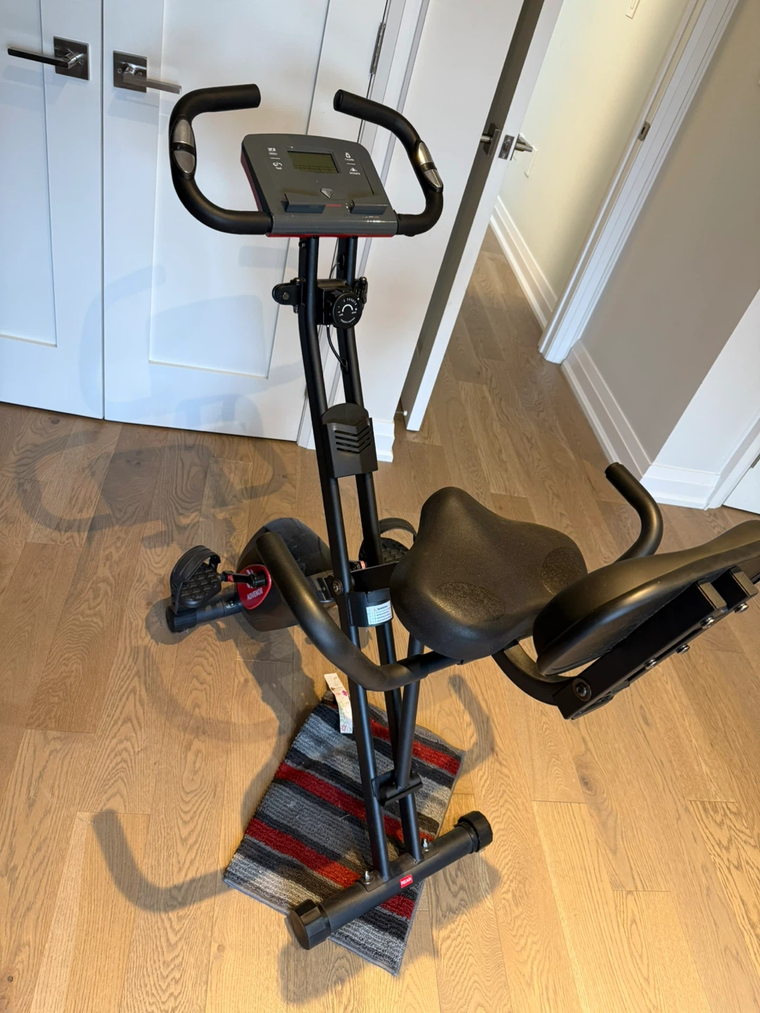 Horizon Comfort 3.0 Folding Exercise Bike - photo 4