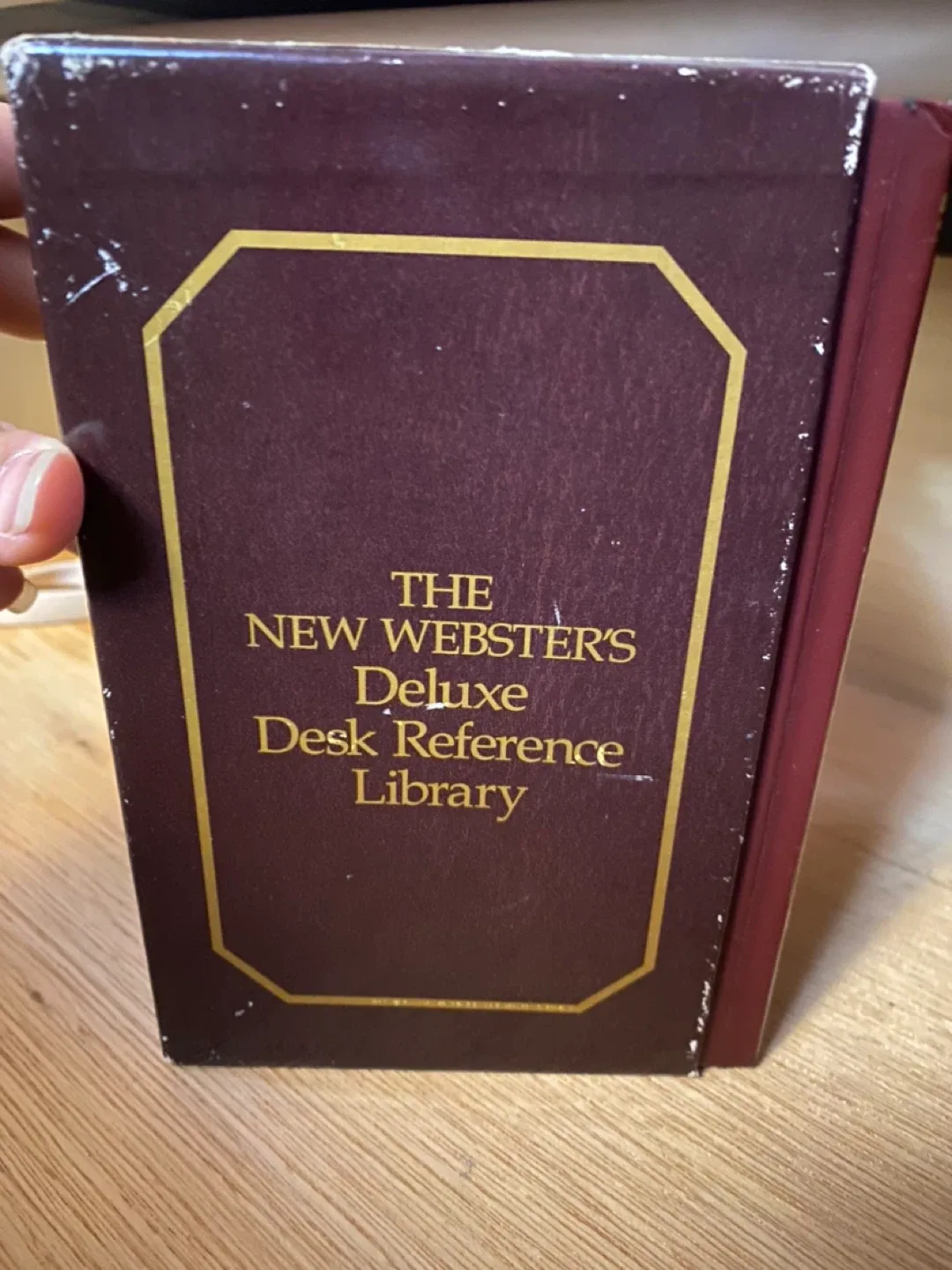 The New Webster's Deluxe Desk Reference Library image indicator(2)
