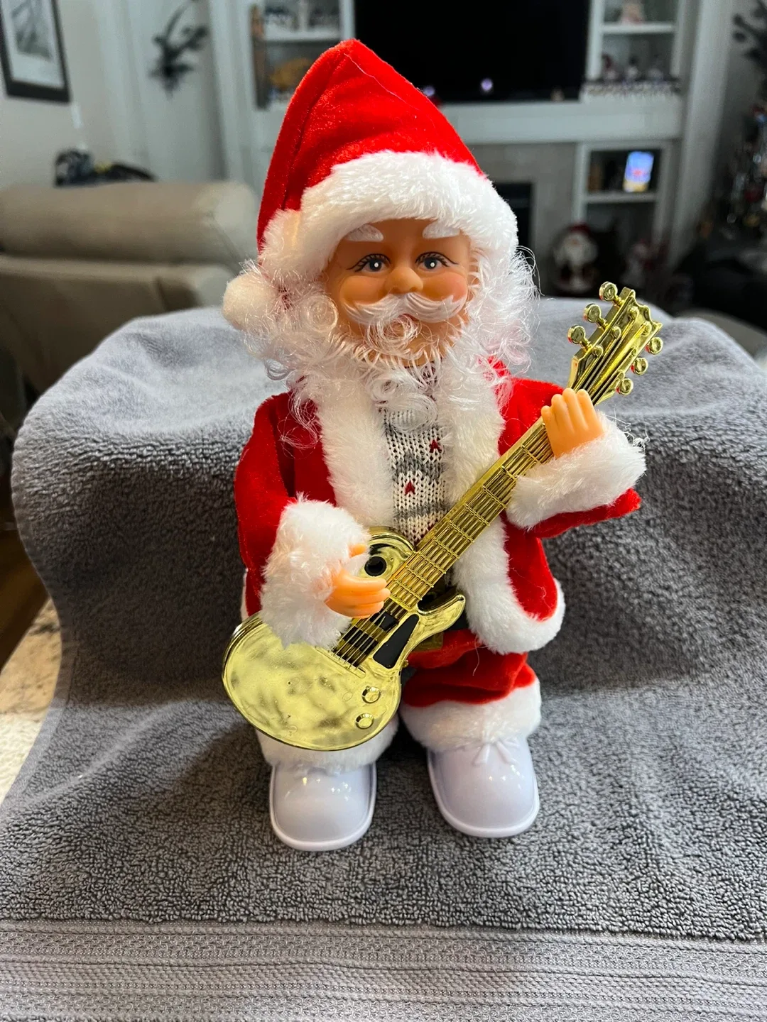 Animated Musical Santa Guitar Player