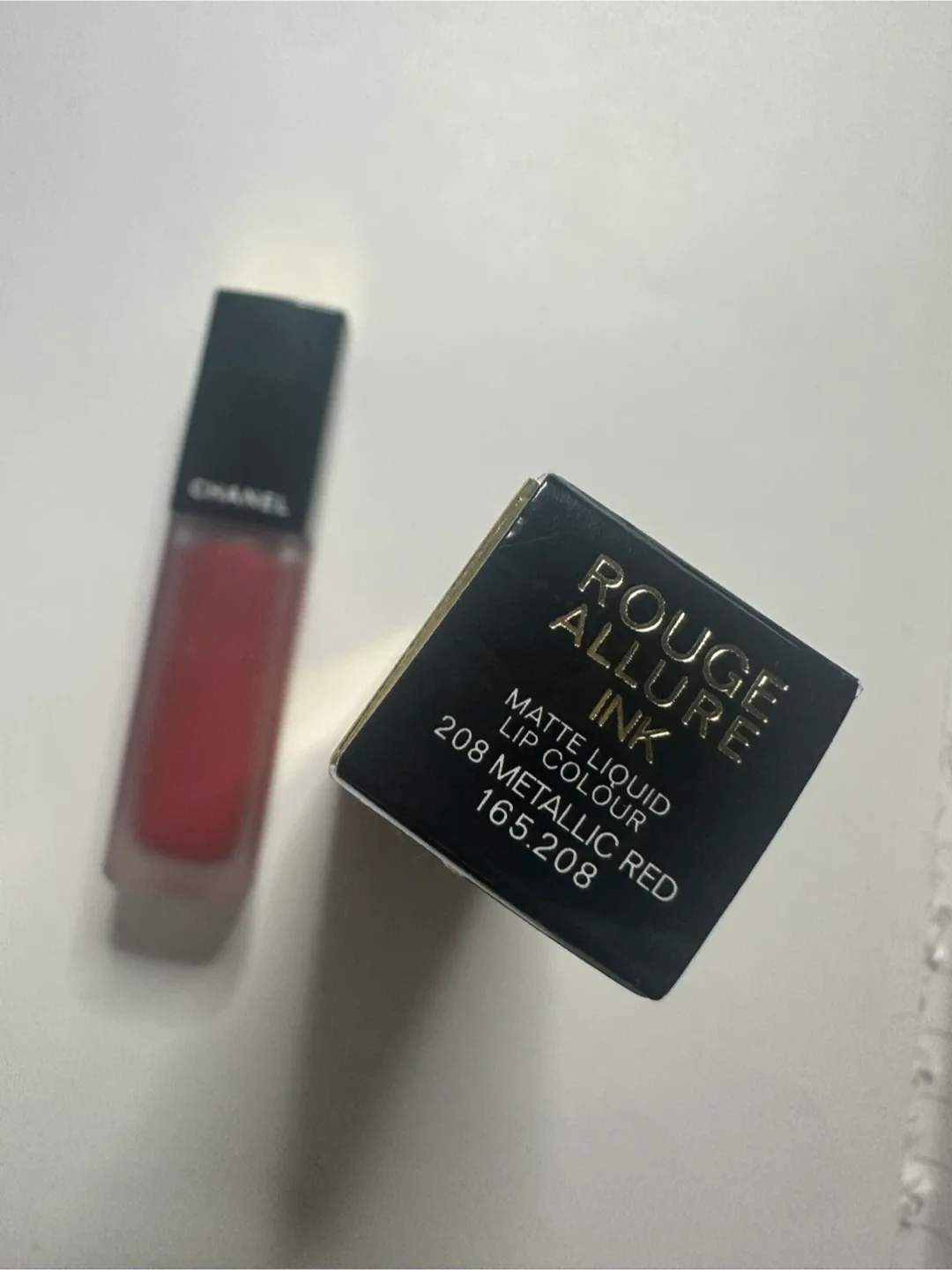 Chanel Rouge Allure Ink 208 Metallic Red Lip Colour image indicator(2)