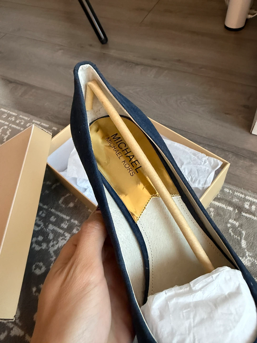 Michael Kors Navy Suede Heels - Size 9.5M - photo 5