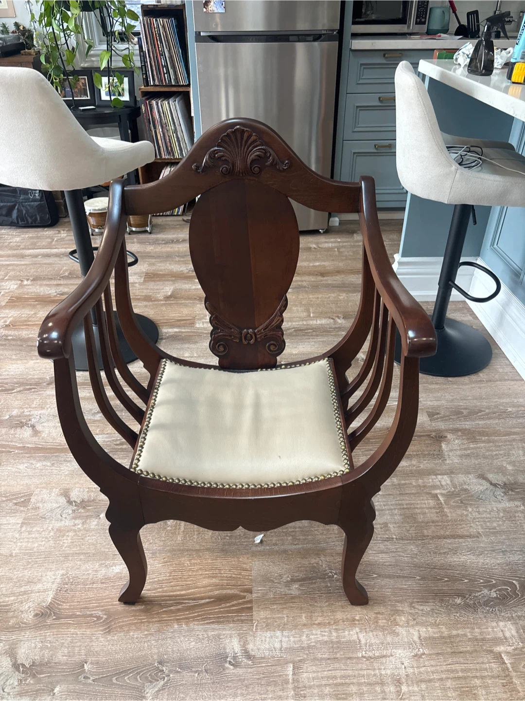 Antique Wooden Armchair with Cream Cushion - photo 5