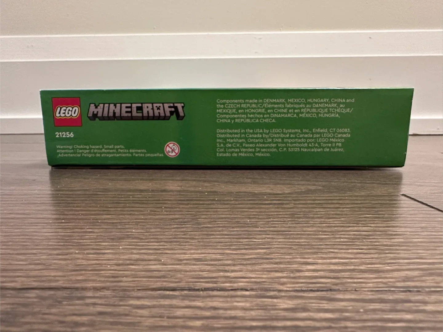 Brand New LEGO Minecraft The Frog House 21256 image indicator(6)
