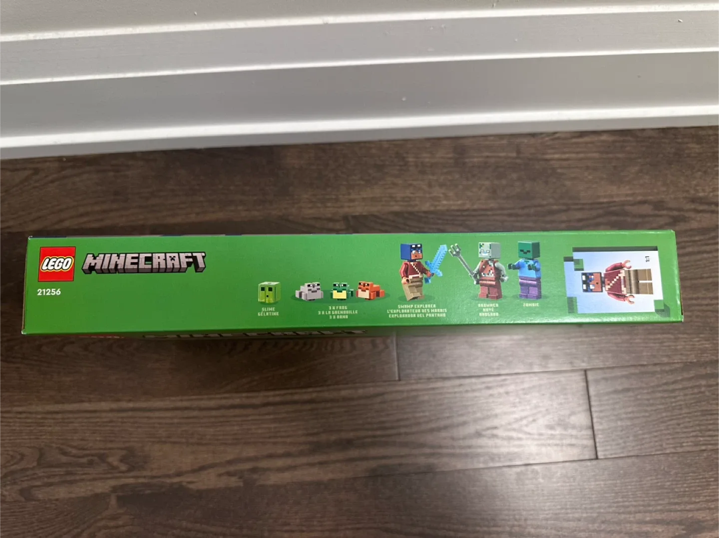 Brand New LEGO Minecraft The Frog House 21256 image indicator(5)
