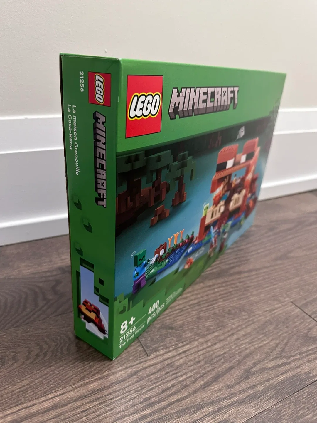 Brand New LEGO Minecraft The Frog House 21256 image indicator(3)