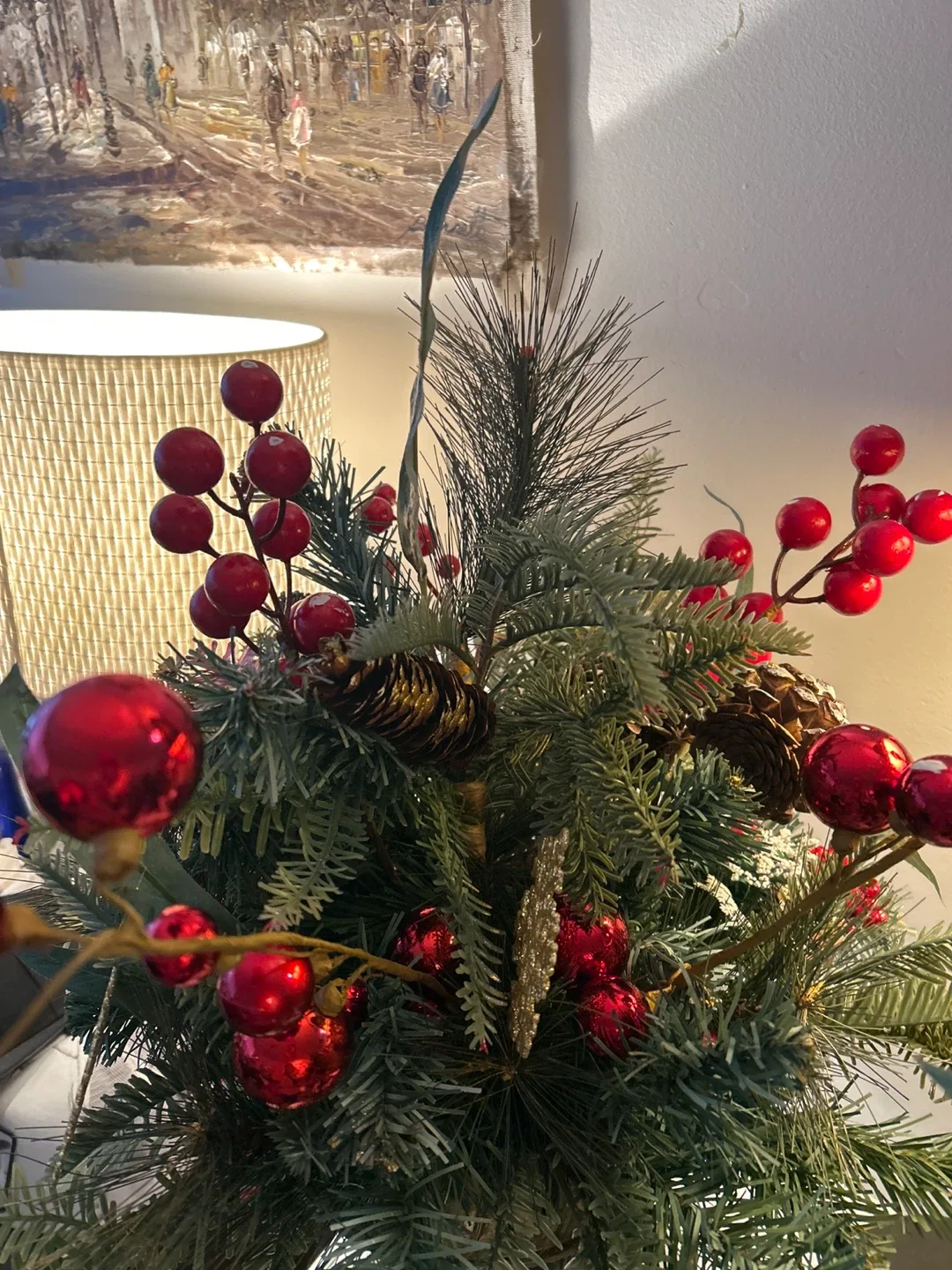 – Stunning Holiday Arrangement in Black Decorative Vase image indicator(4)