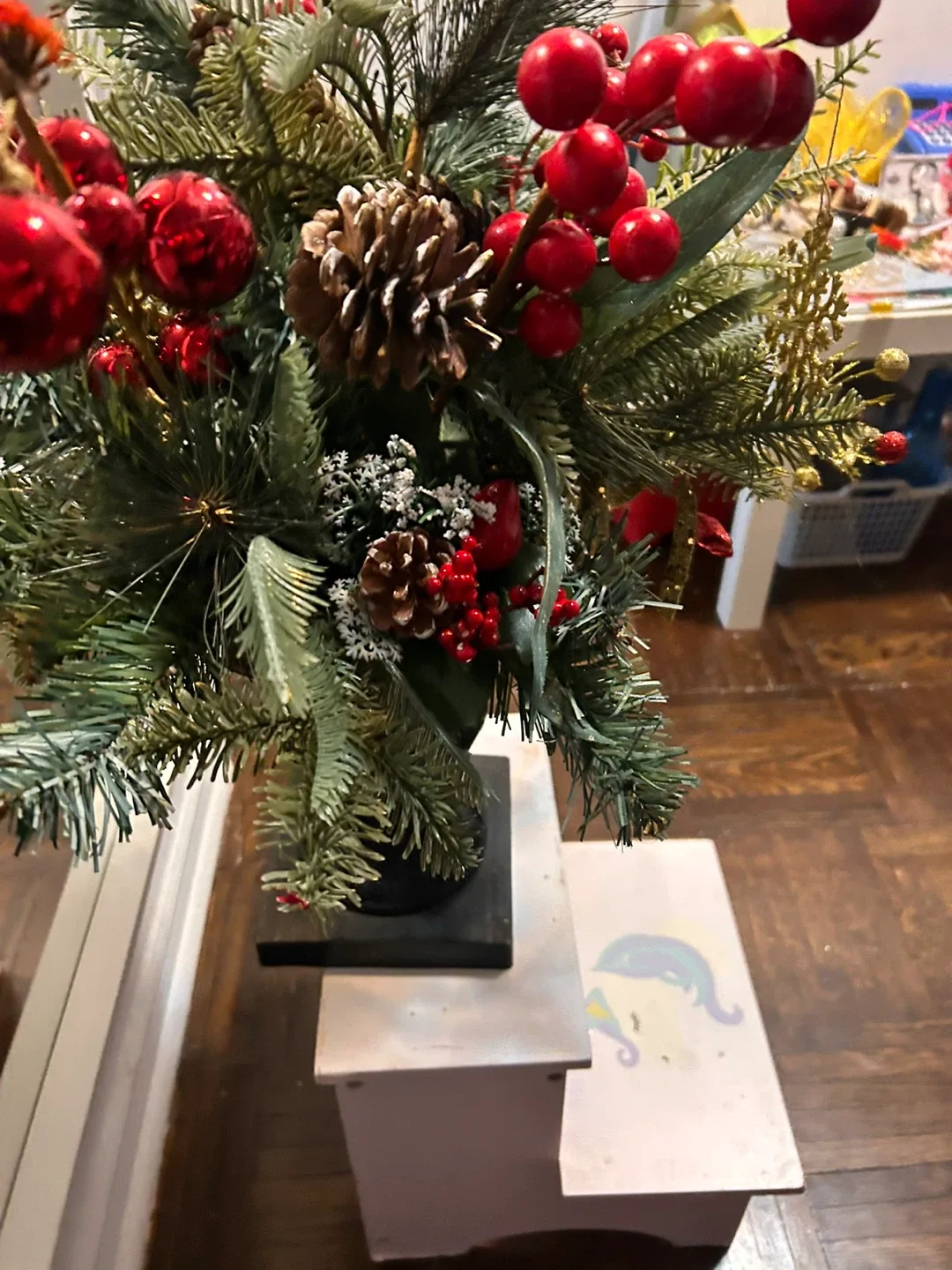 – Stunning Holiday Arrangement in Black Decorative Vase image indicator(9)