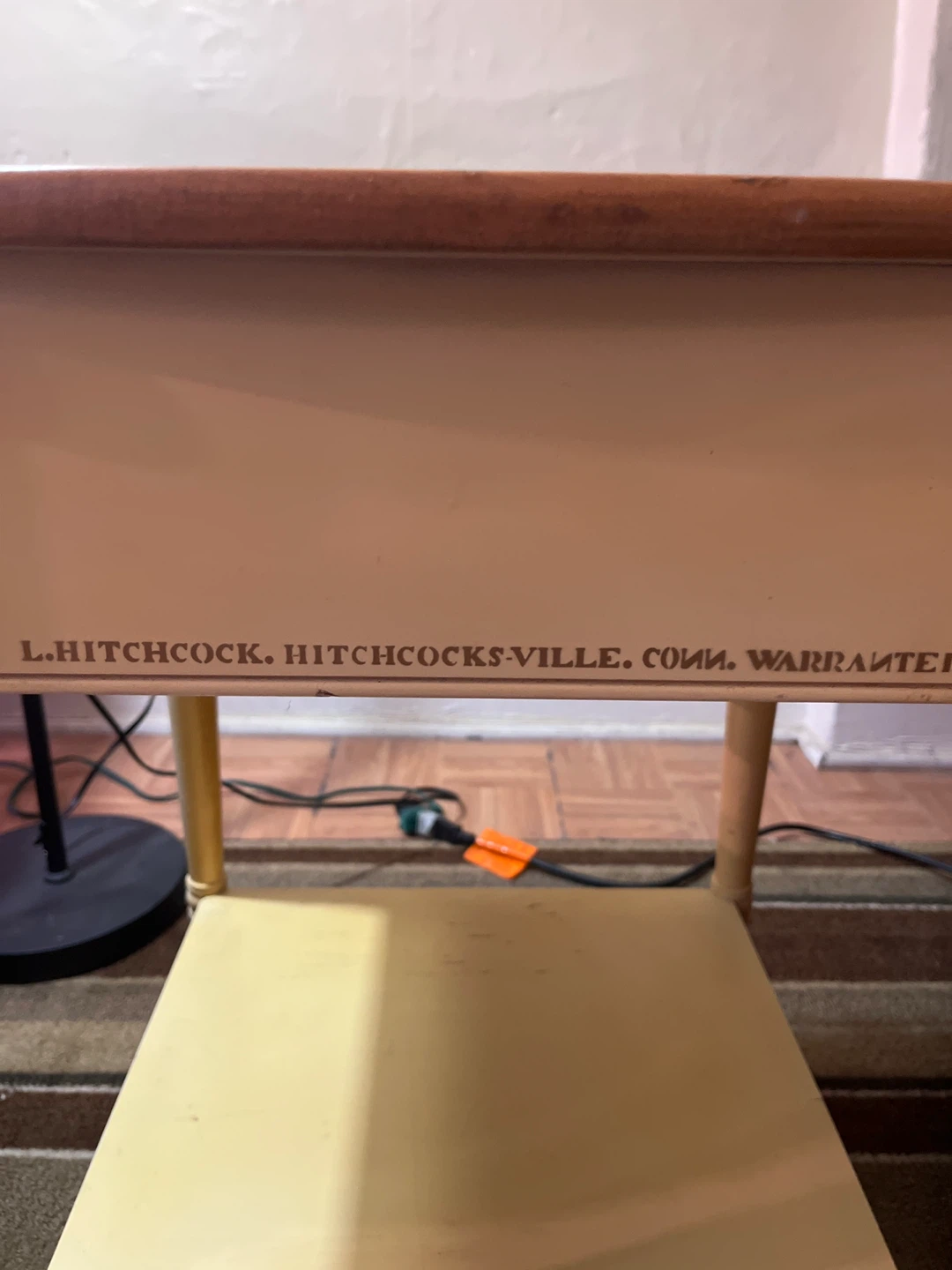 Vintage L. Hitchcock End Table - photo 3