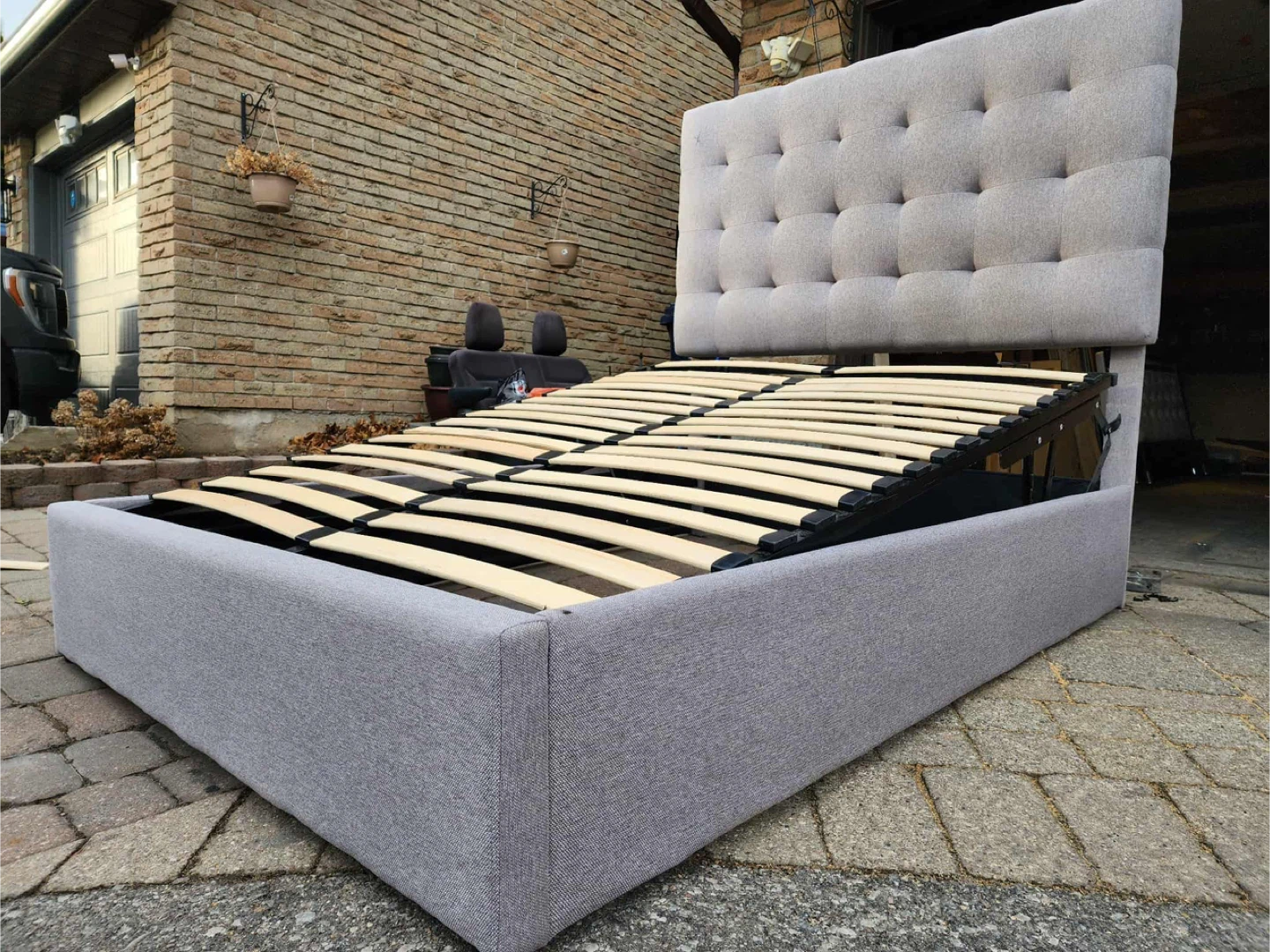Upholstered Platform Bed Frame - Grey - photo 4