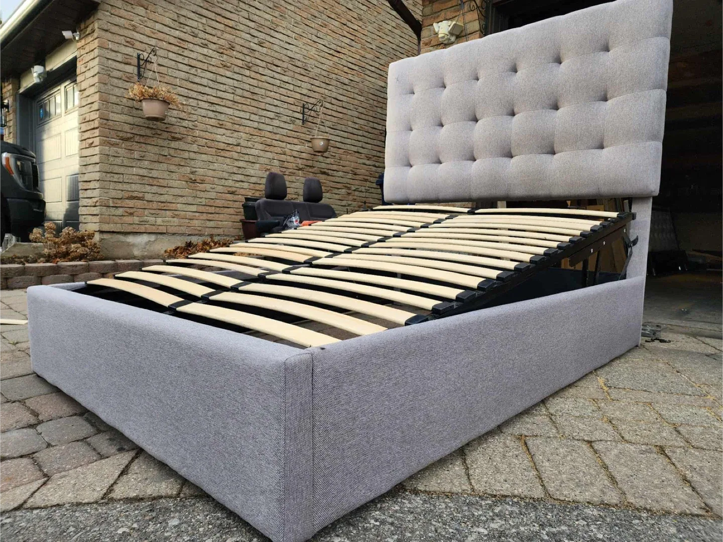 Upholstered Platform Bed Frame - Grey image indicator(4)