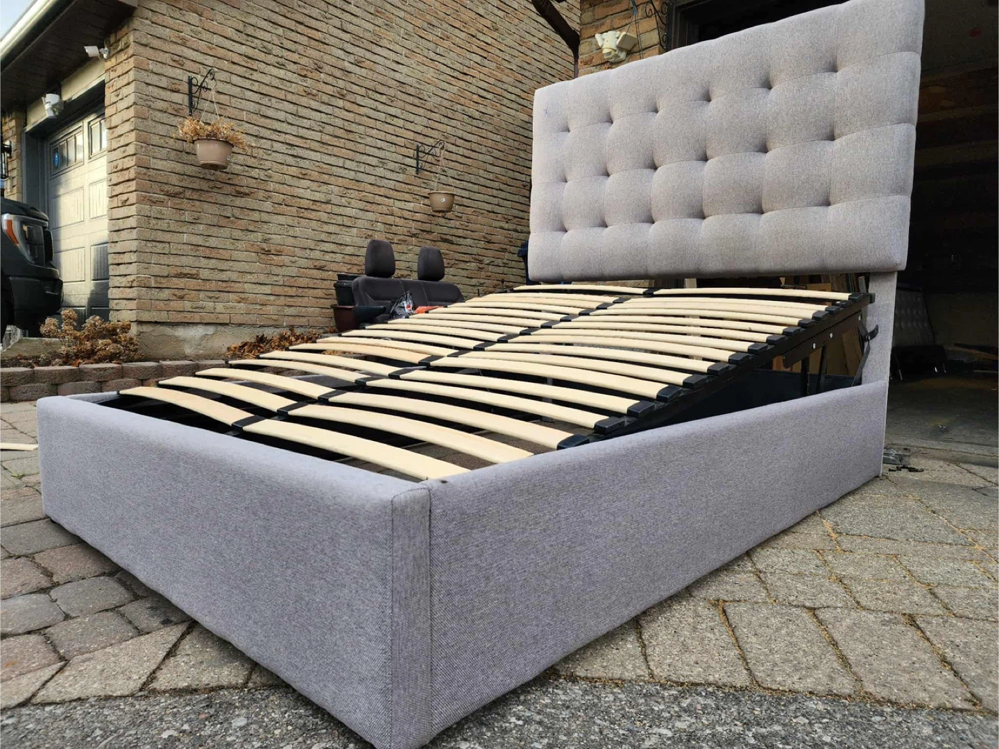 Upholstered Platform Bed Frame - Grey - photo 3