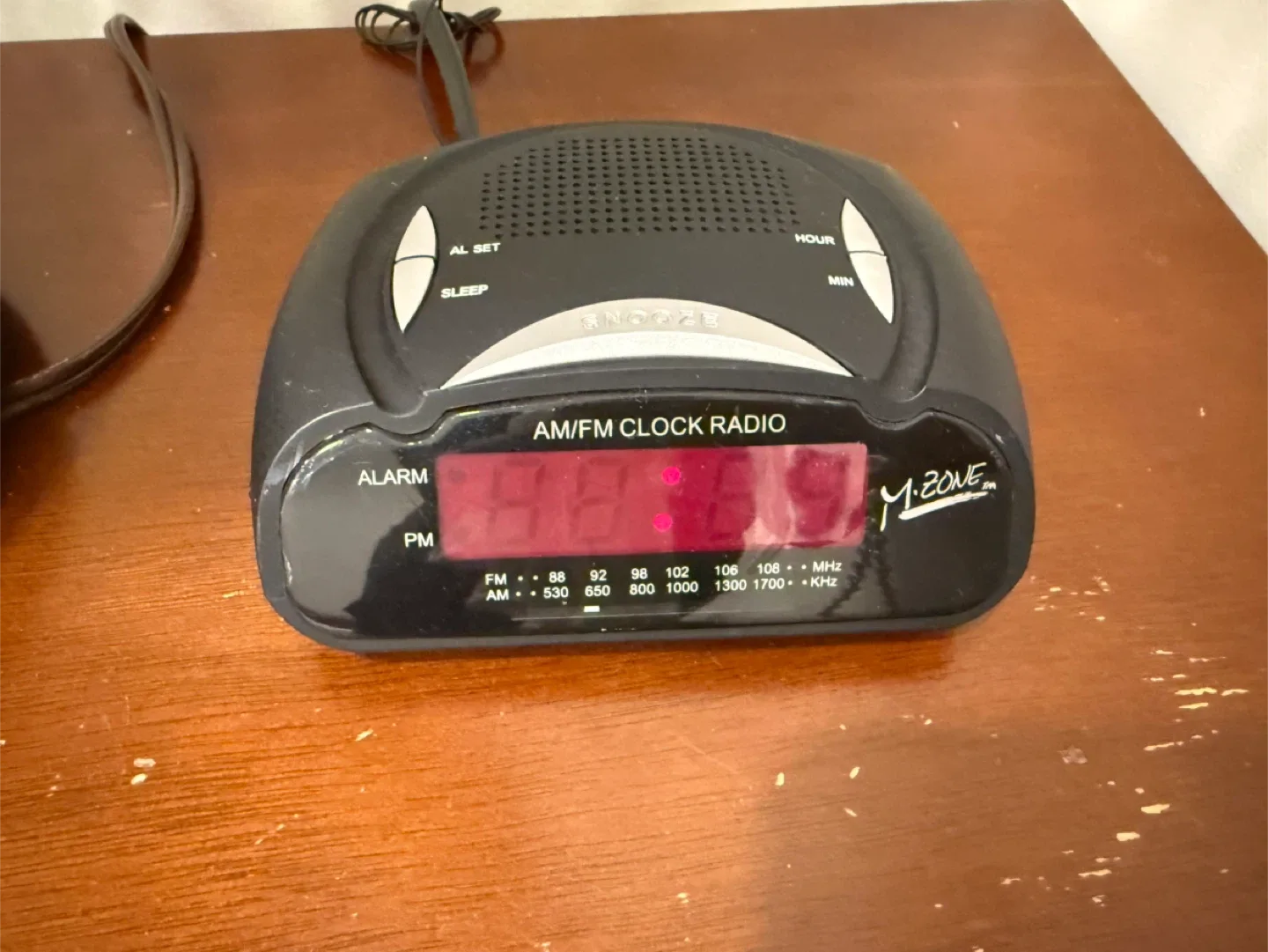 M-Zone AM/FM Clock Radio