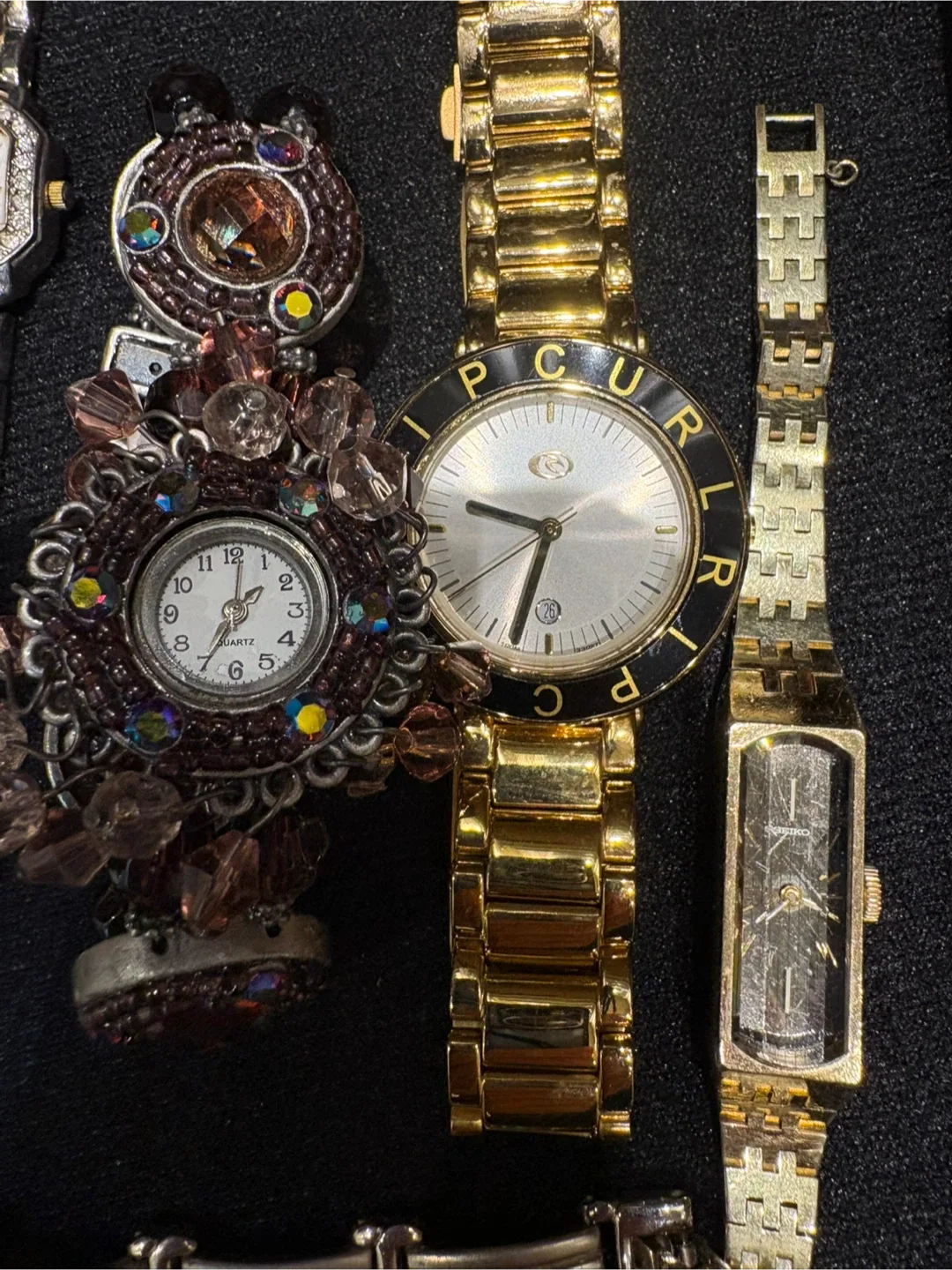 Assorted Women's Watches image indicator(3)