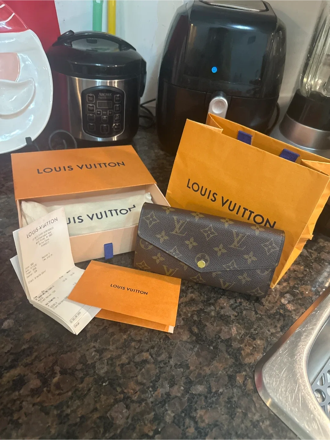 Louis Vuitton Emelie Wallet