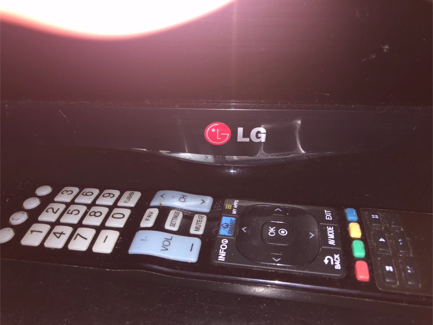 LG TV 42” - photo 2