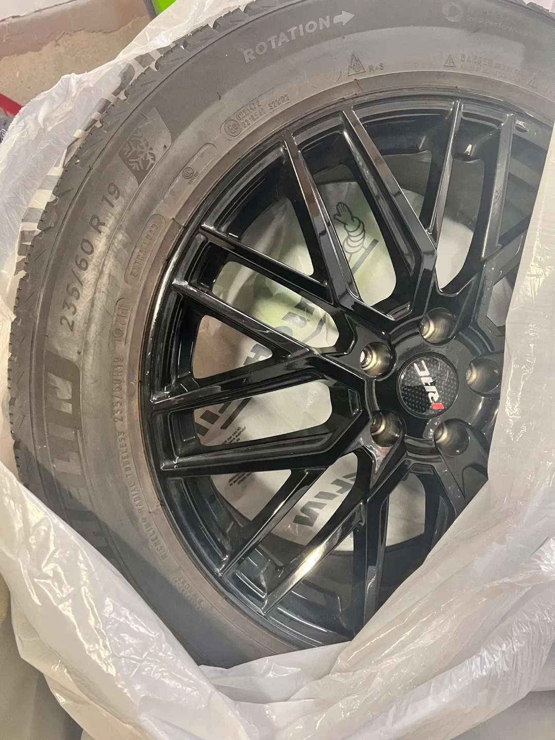 Michelin X-Ice Snow Tires 235/60 R19 image indicator(3)