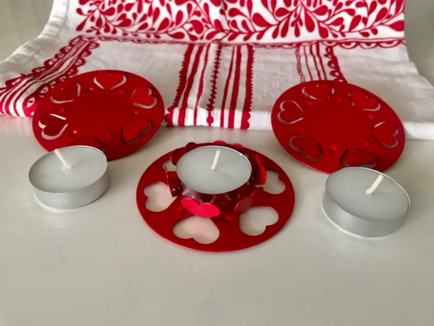 3 x Red Hearts Tealight Holders + 3 FREE Tealights✨NEW