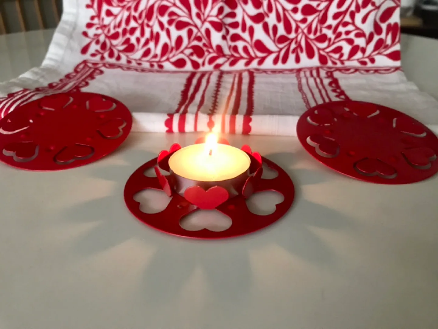 3 x Red Hearts Tealight Holders + 3 FREE Tealights✨NEW image indicator(3)