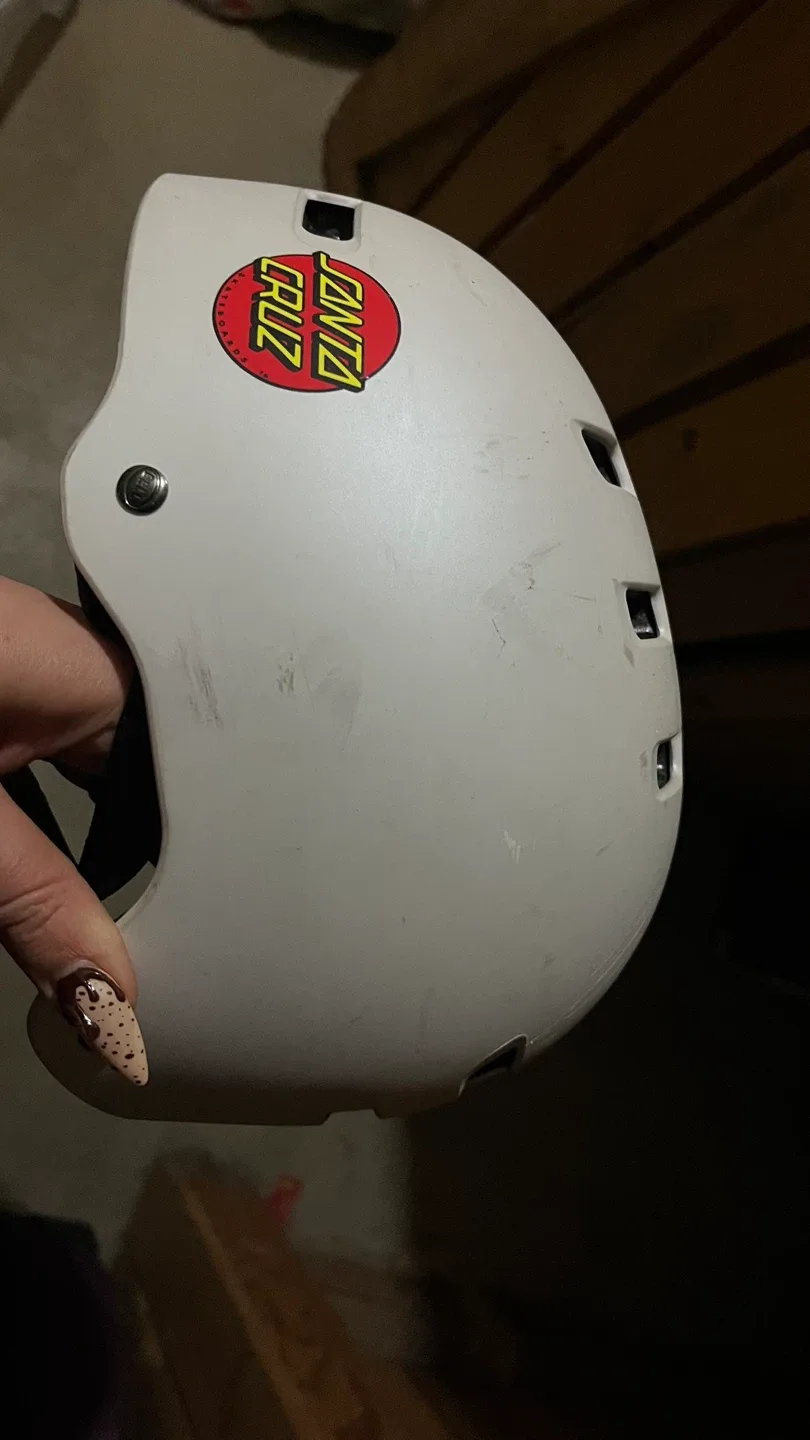 Faction Helmet - Size Small image indicator(2)