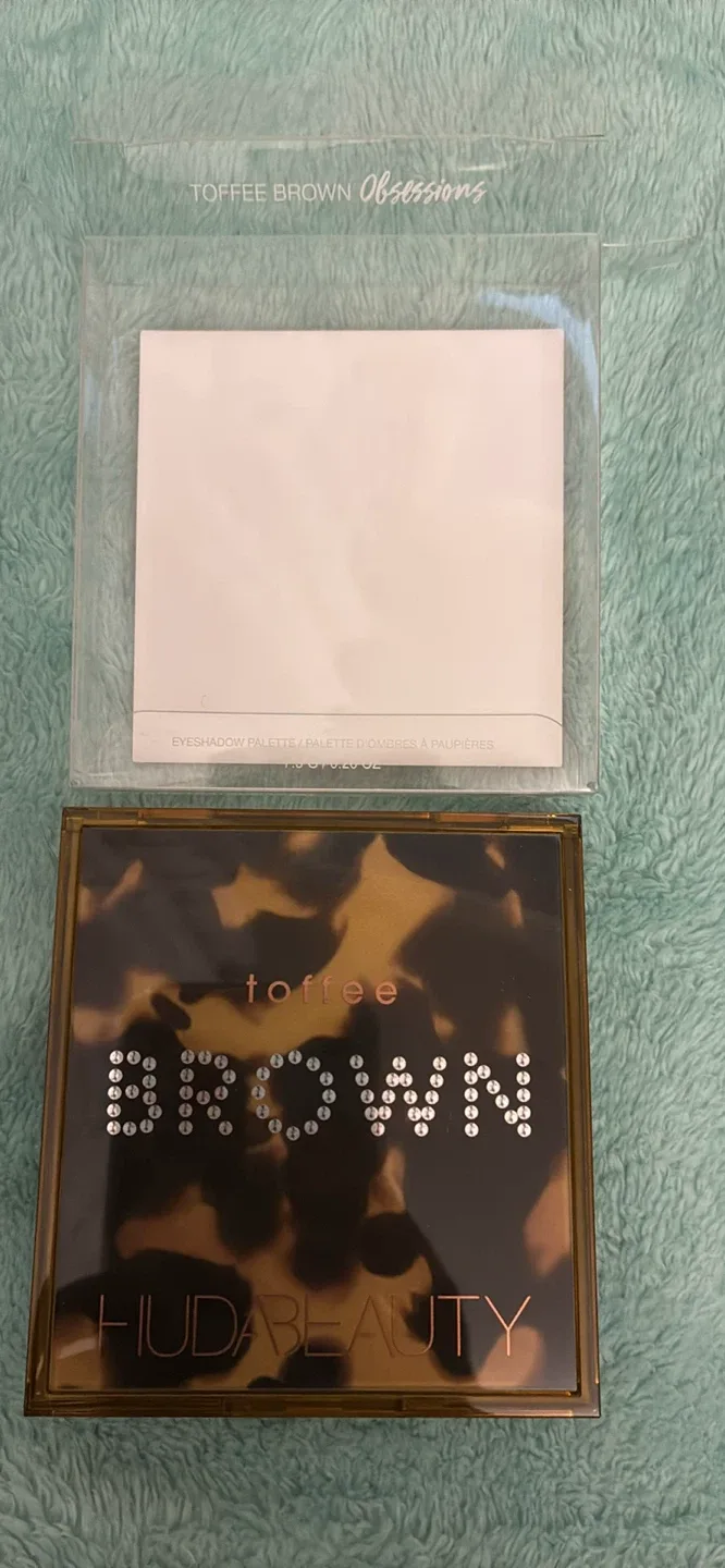 Huda Beauty Toffee Brown Obsessions Eyeshadow Palette