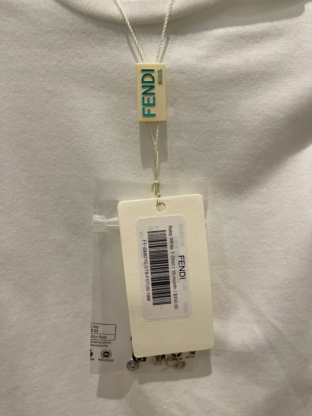 New Fendi Kids White T-Shirt, Size 18 Months image indicator(4)