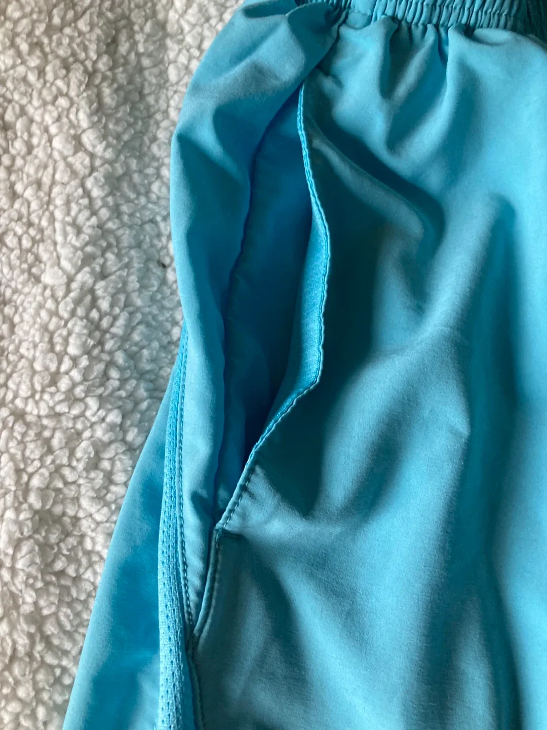 Nike Dri-FIT Running Shorts - Size M image indicator(5)