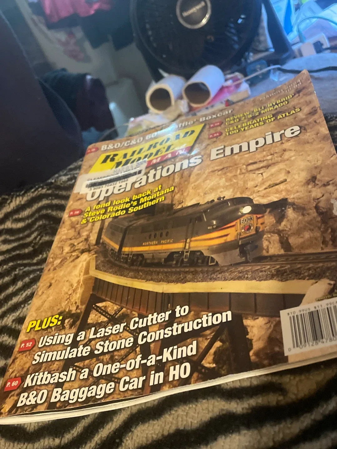 magazines new call 672-975-5534 image indicator(3)