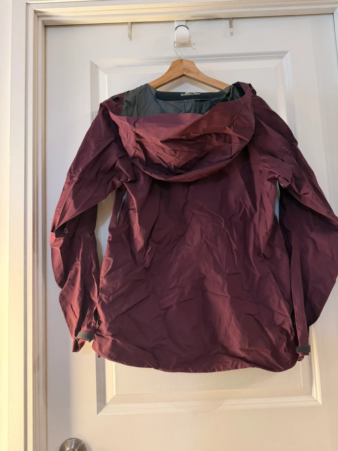 Arc'teryx Women's Jacket - Size M image indicator(2)