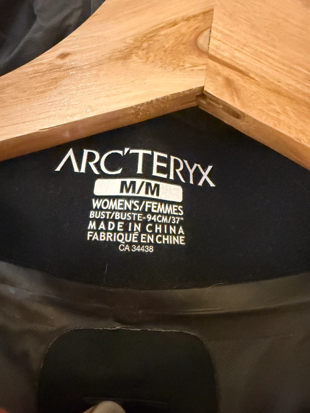 Arc'teryx Women's Jacket - Size M - photo 3
