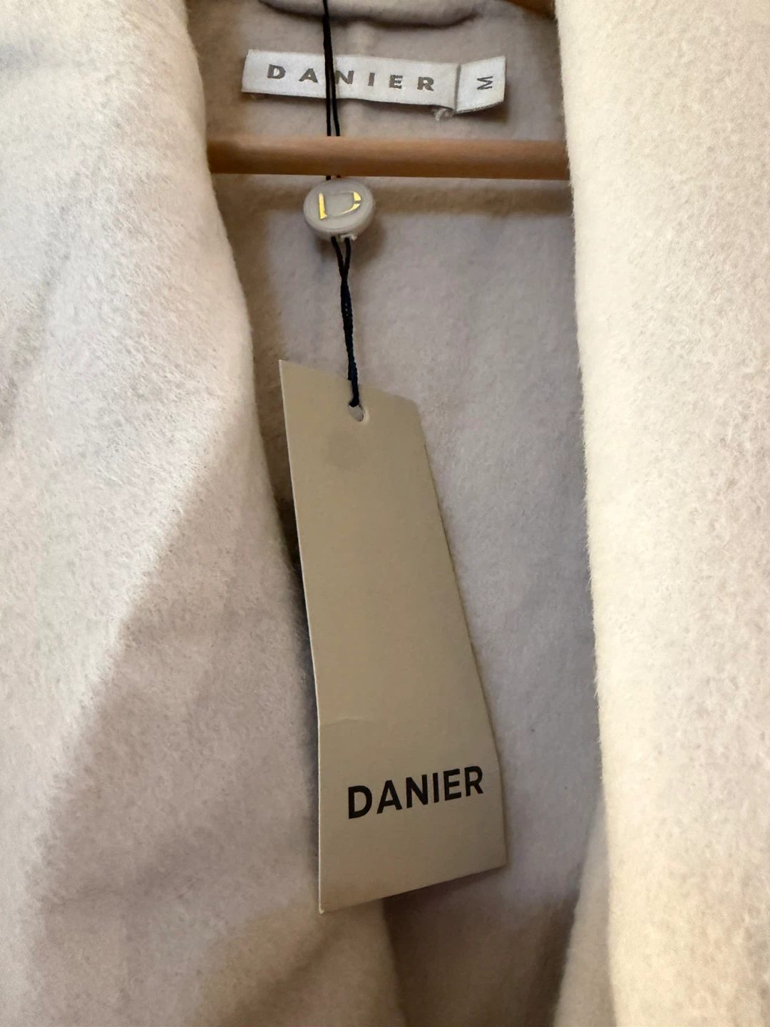 New Danier Samantha Stone Coat - Size M - photo 4