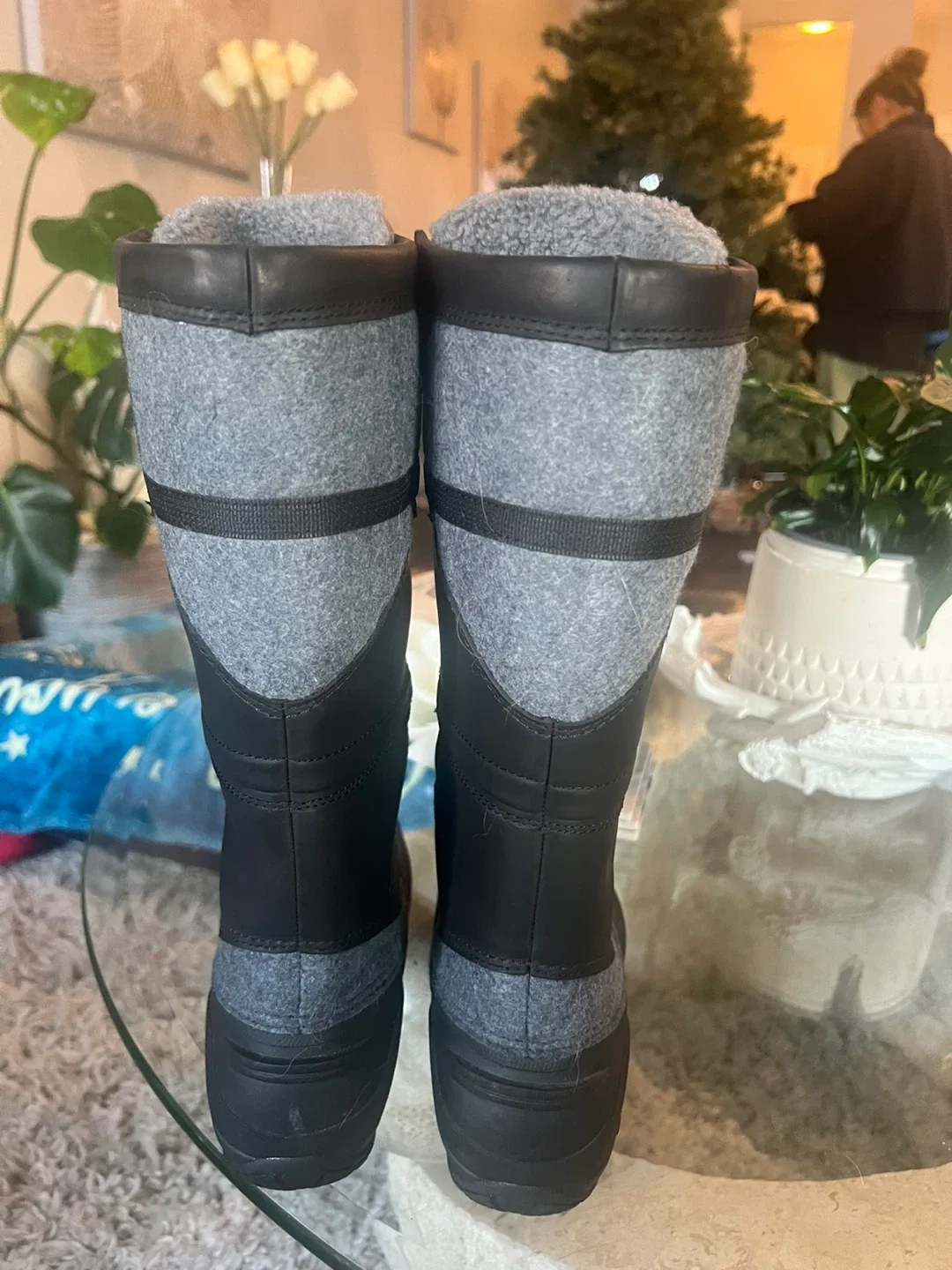 The North Face Winter Boots image indicator(2)