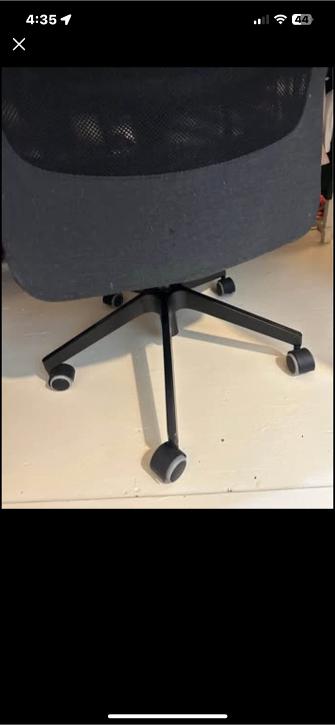 🌟 IKEA MARKUS High-Back Office Chair — Great Condition — $50 - photo 5
