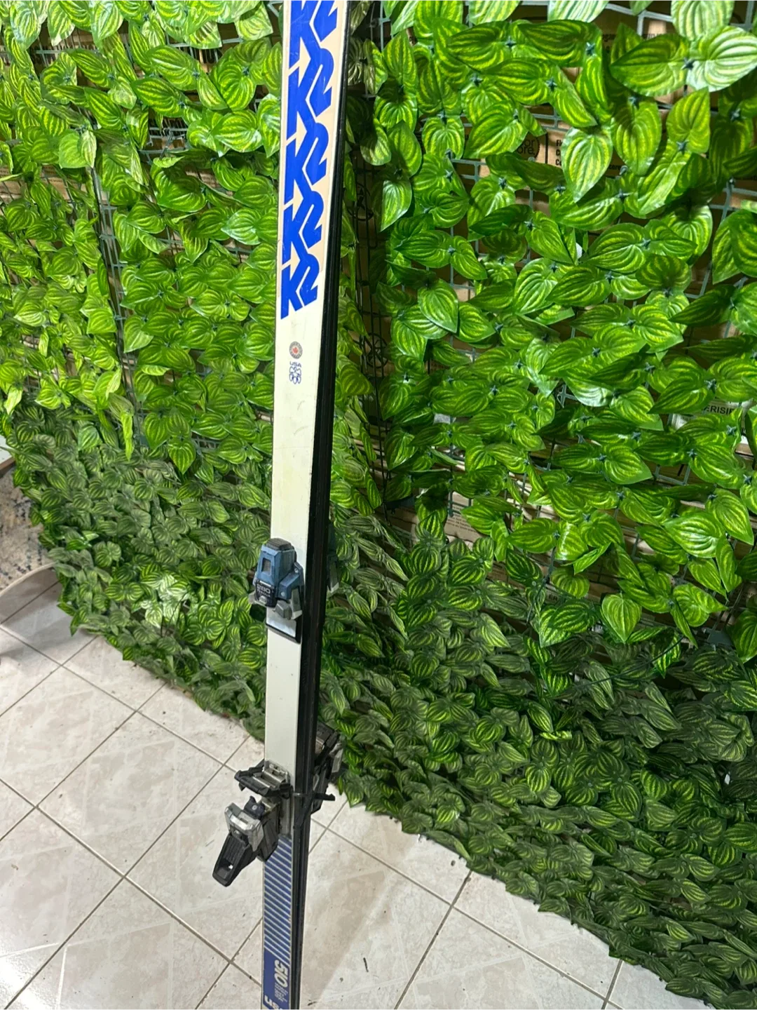 K2  Downhill Mountain Skis, length 72 inches