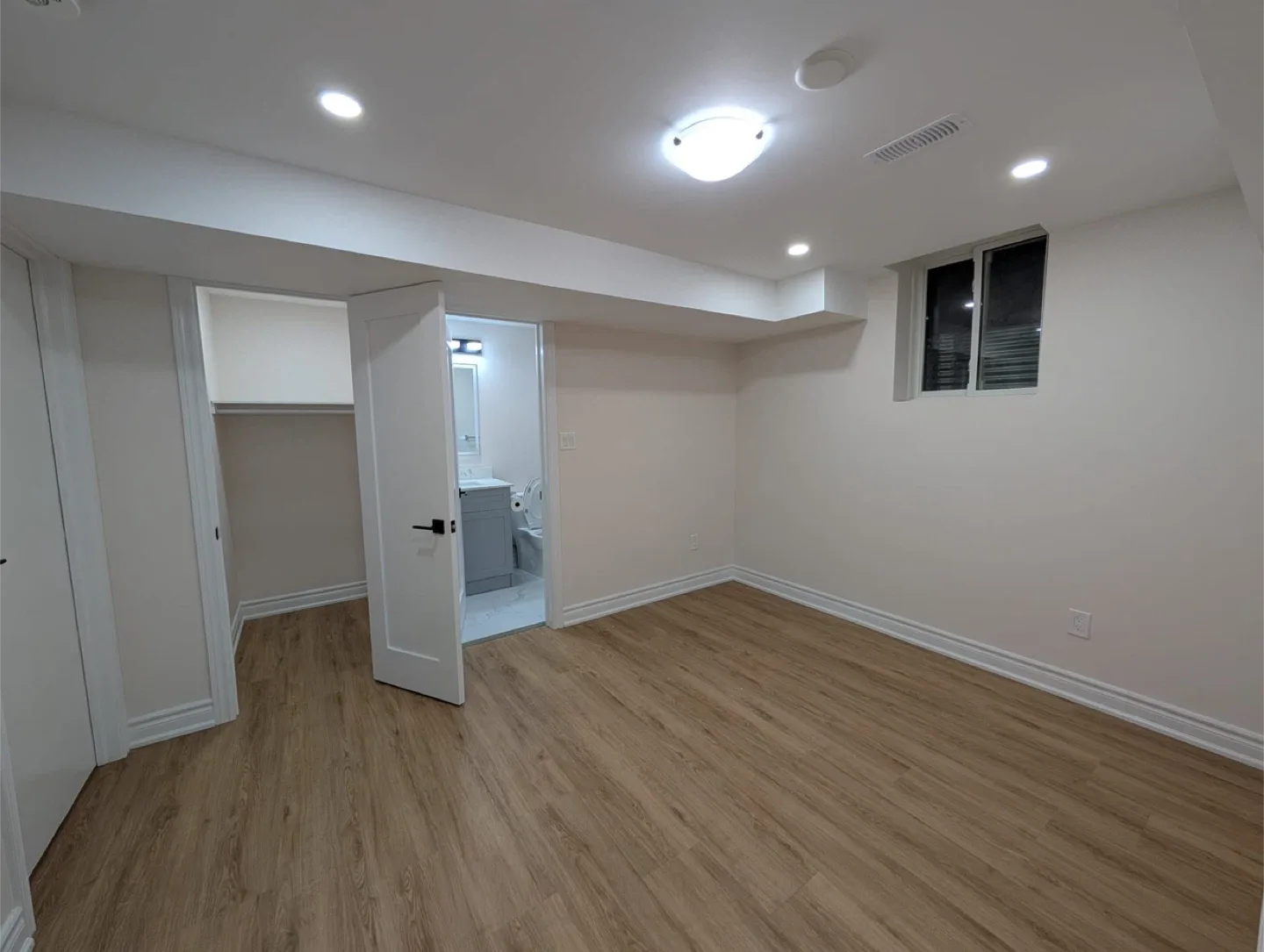 Basement for Rent image indicator(7)