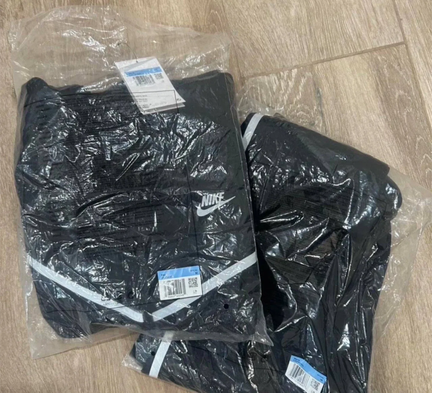 Nike Tech Fleece Reflective Black Tracksuit - NWT image indicator(6)