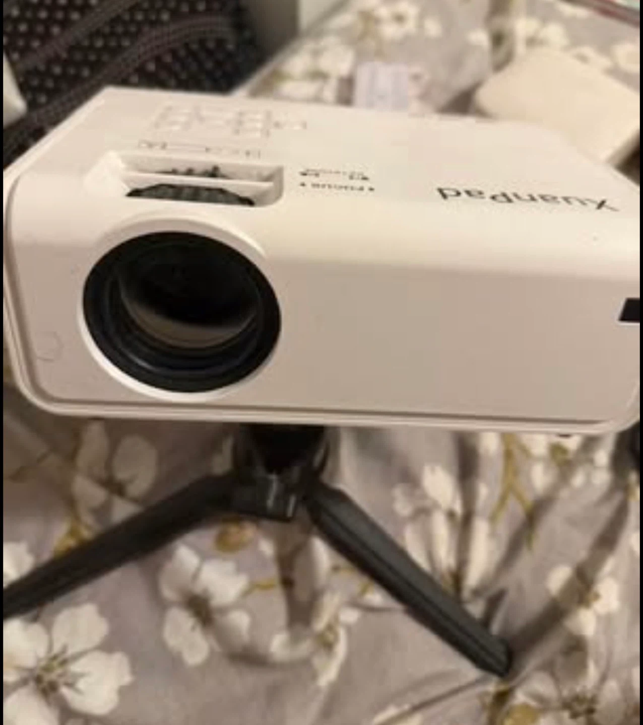 XuanPad 1080P Projector with Tripod - photo 2
