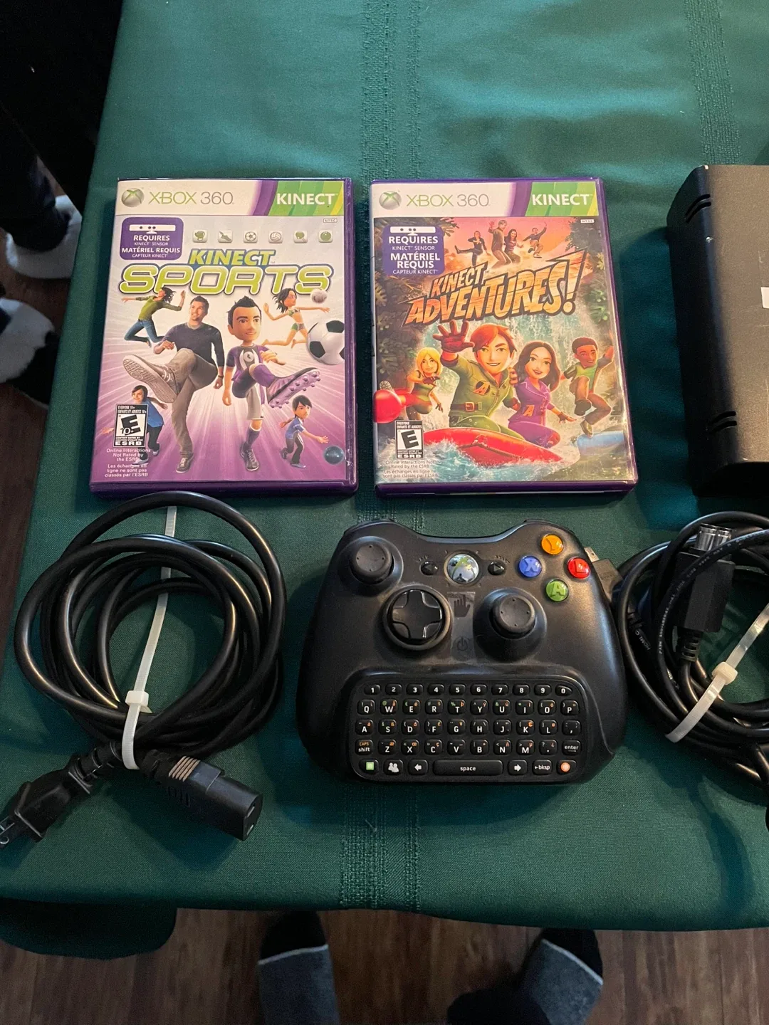 Xbox 360 Console with Kinect and Games image indicator(2)