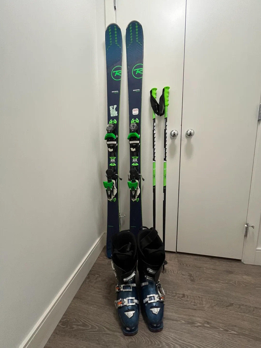 Rossignol Skis with bindinhs, Komperdell Poles, Set