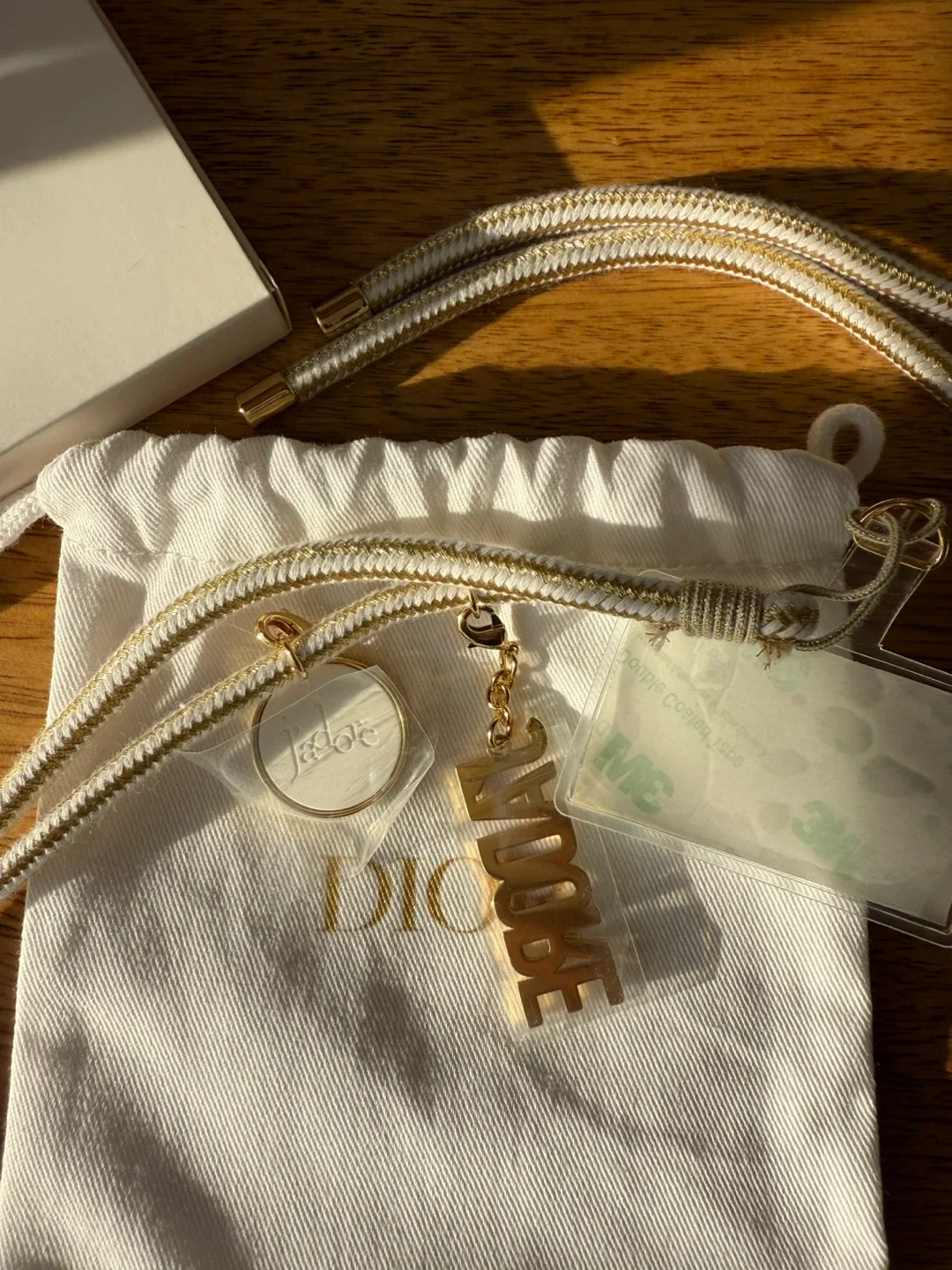 Dior J'Adior Phone Accessories image indicator(4)