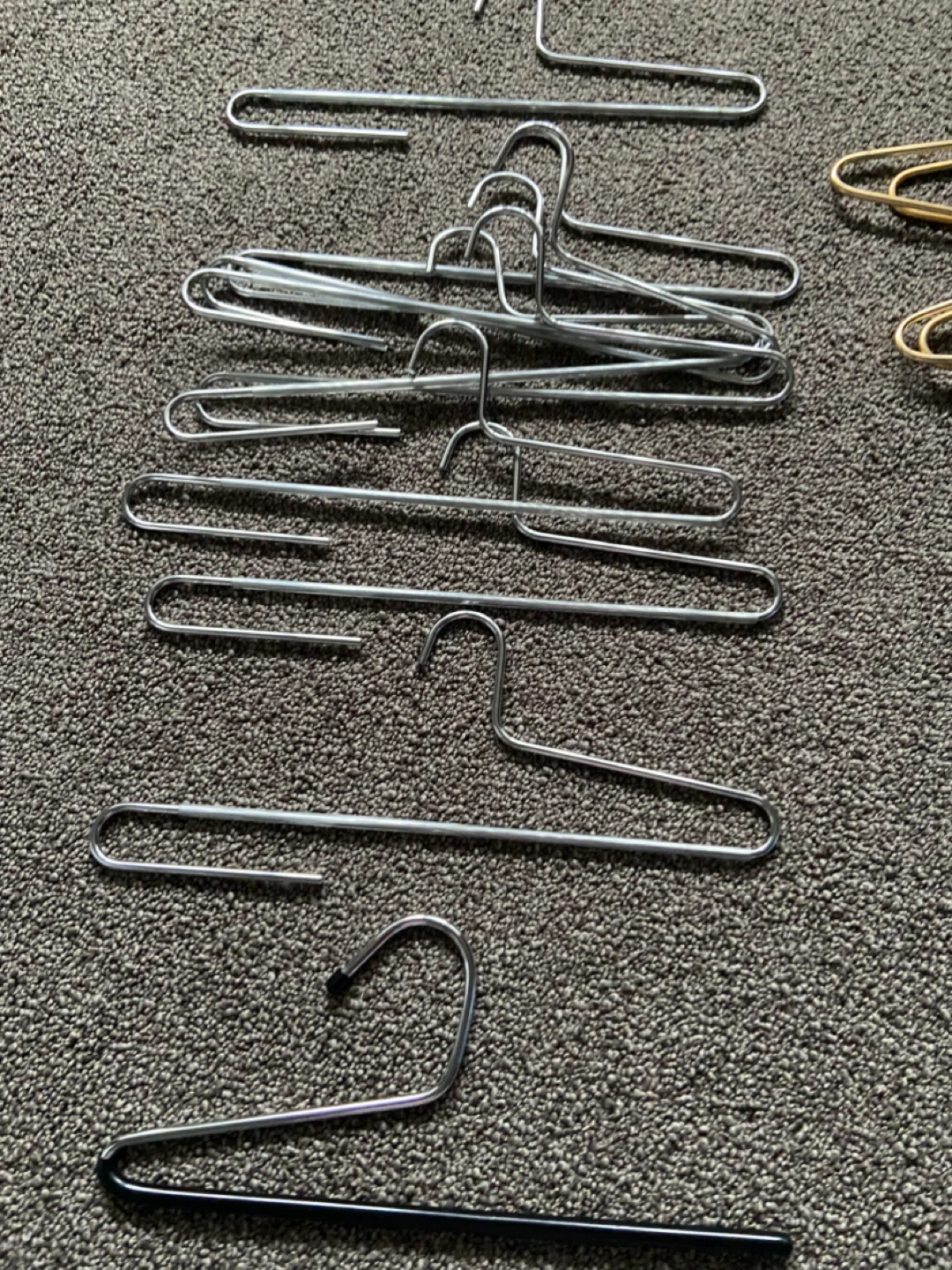 17 heavy duty metal hangers (please read description) - photo 3