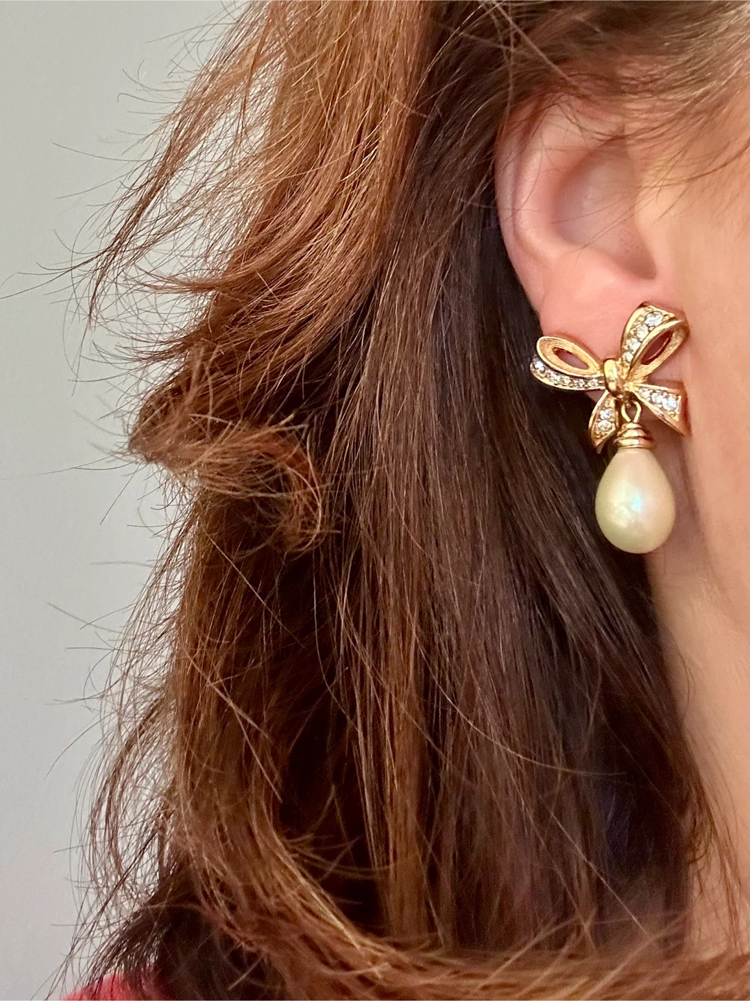 Christian Dior Crystals Bow Pearl Teardrop Earrings - photo 3
