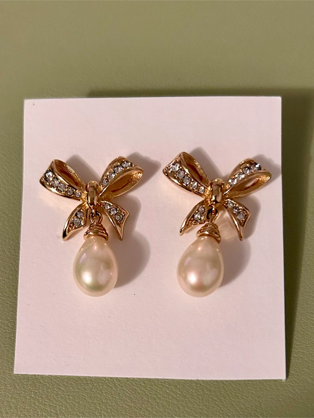 Christian Dior Crystals Bow Pearl Teardrop Earrings - photo 4