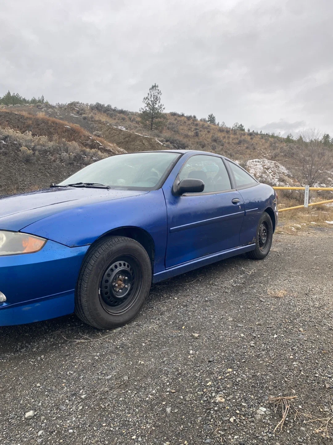 Chevrolet Cavalier Coupe - Blue image indicator(2)