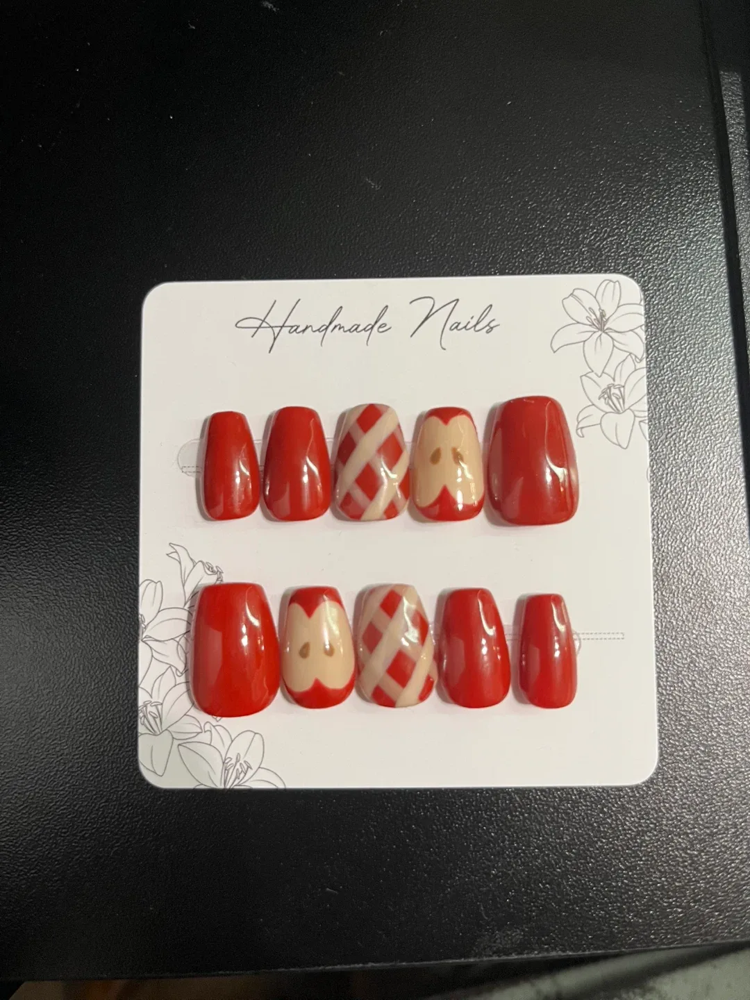 Handmade press on nails❤️ image indicator(2)