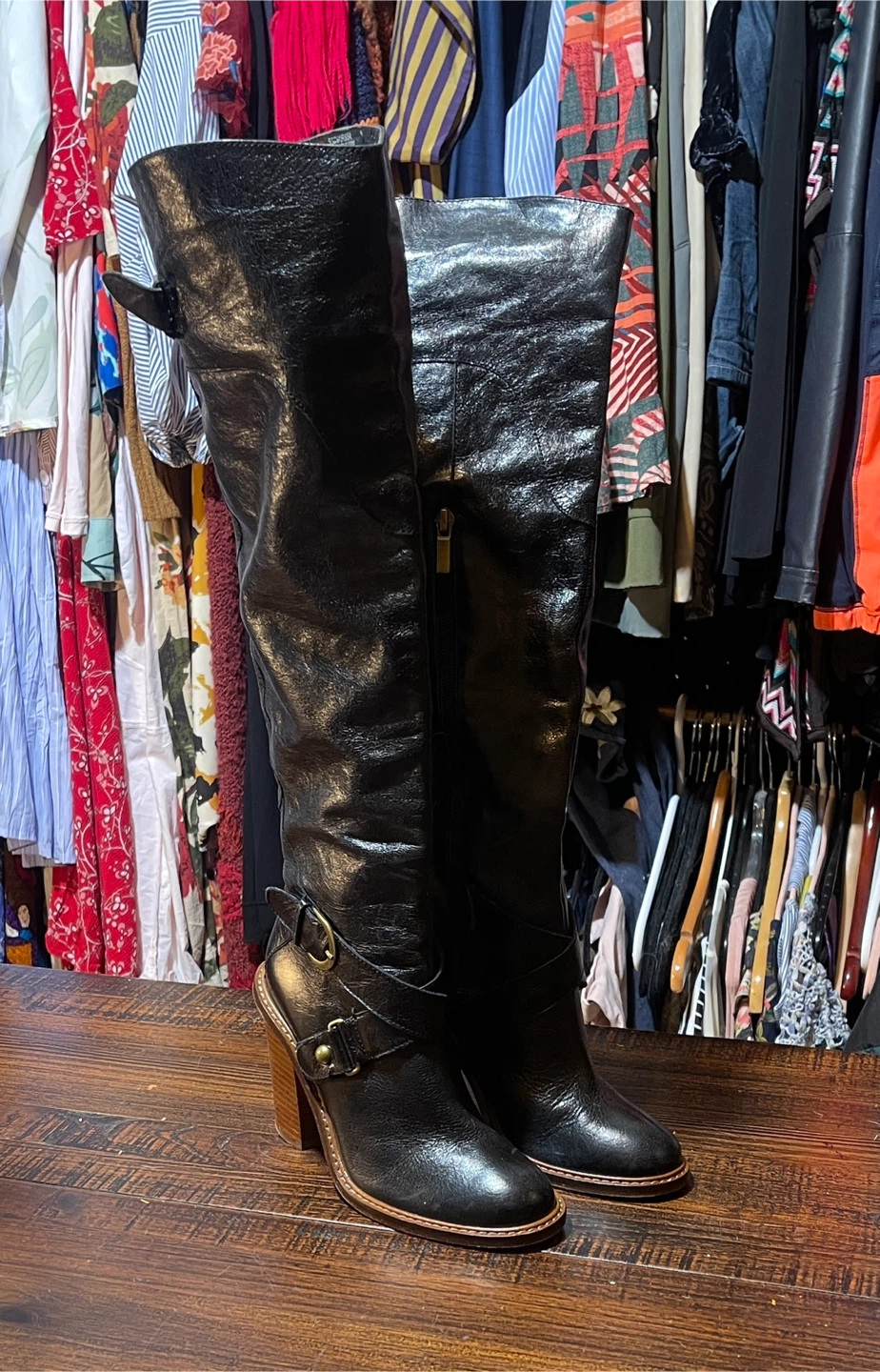Boutique BTCHARISSA Black Leather Boots - Size 5M