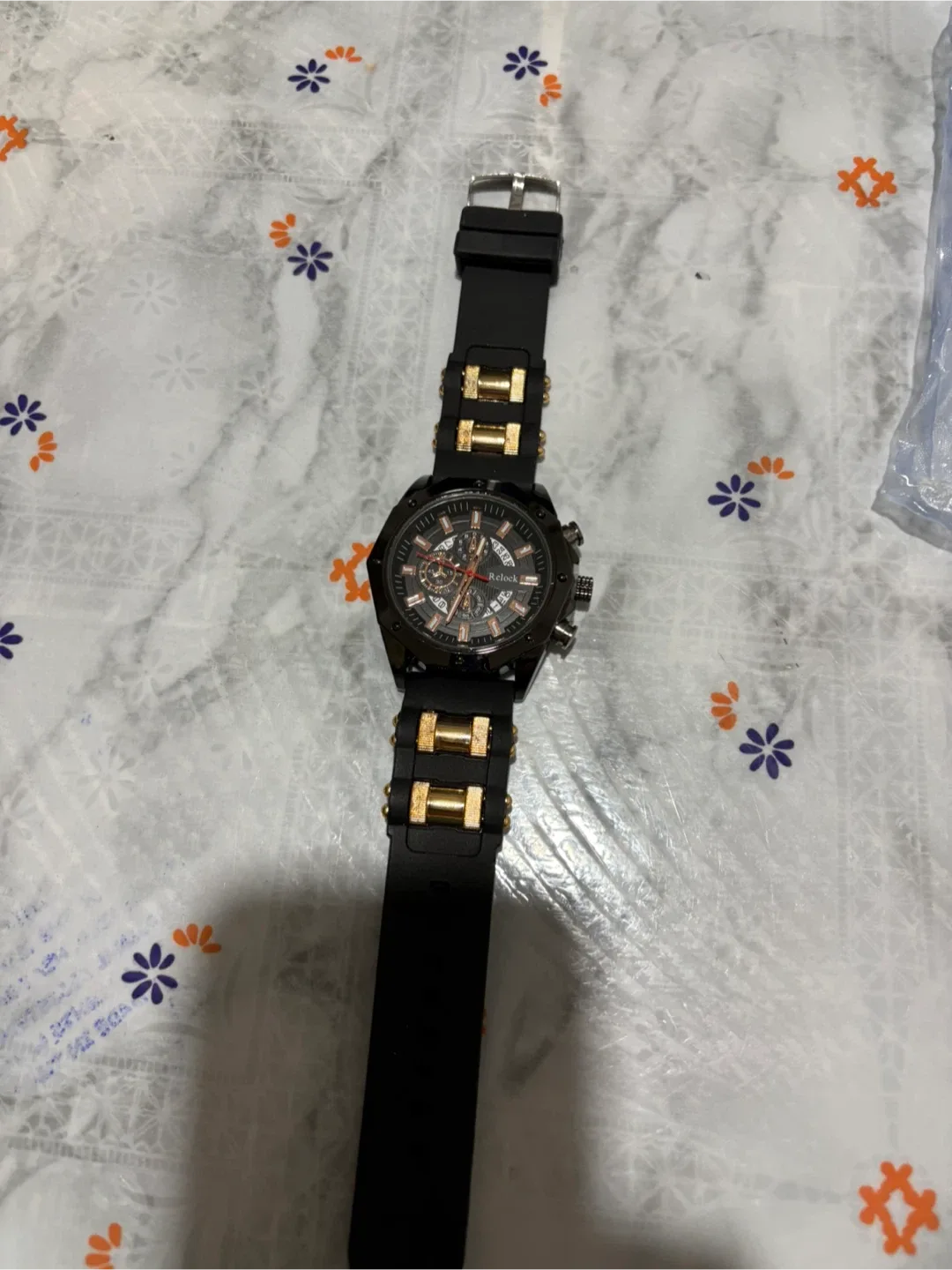 Relock Men’s Watch – Stylish & Durable – No box image indicator(3)