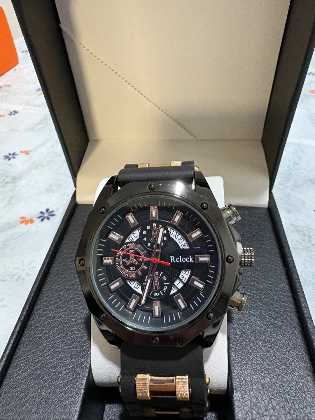 Relock Men’s Watch – Stylish & Durable – No box