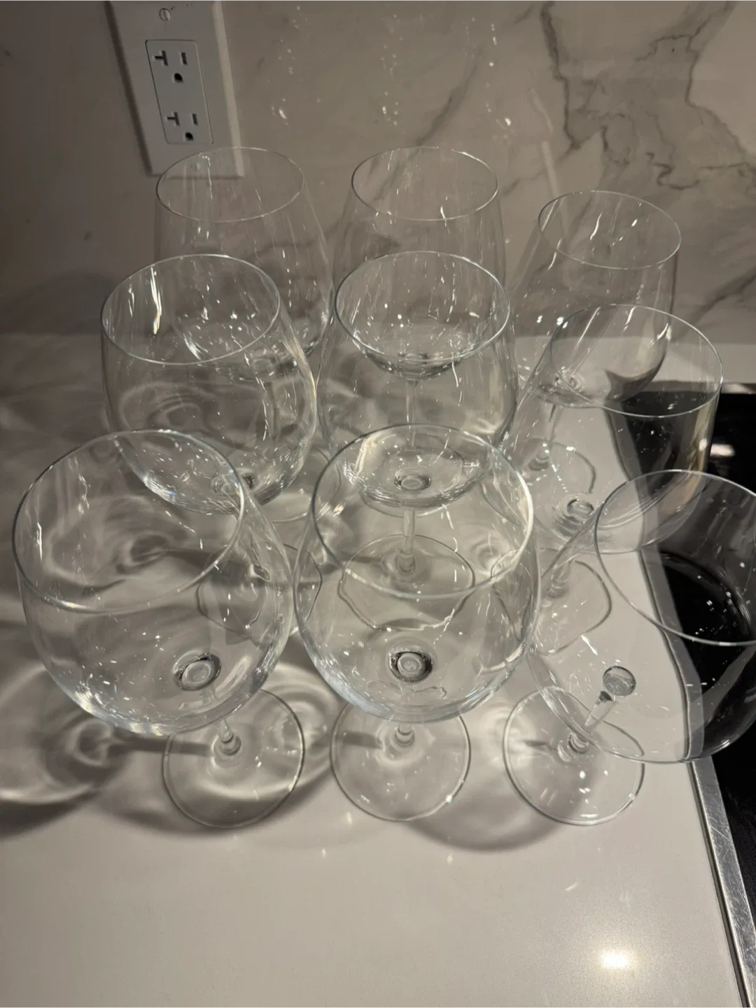 Set of 9 Wine Glasses image indicator(2)