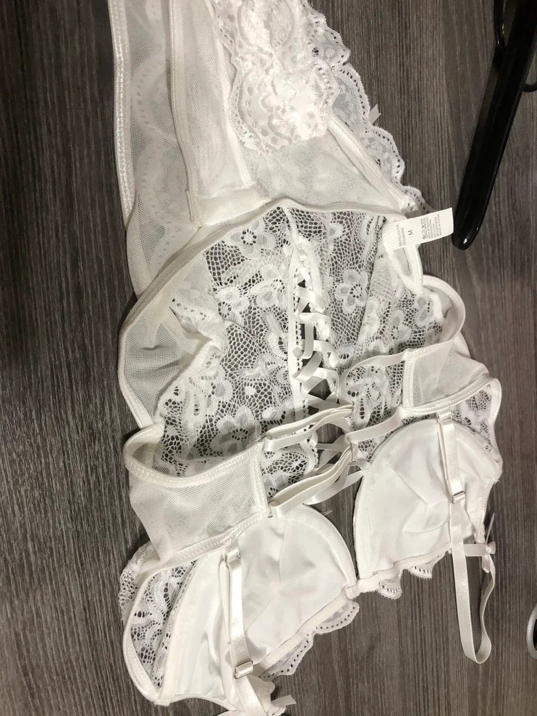 NEW-White Lace Lingerie  Size M image indicator(4)